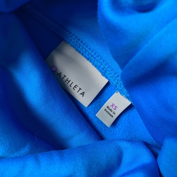 Athleta Pull Over Sweatshirt - Picture 2 of 7